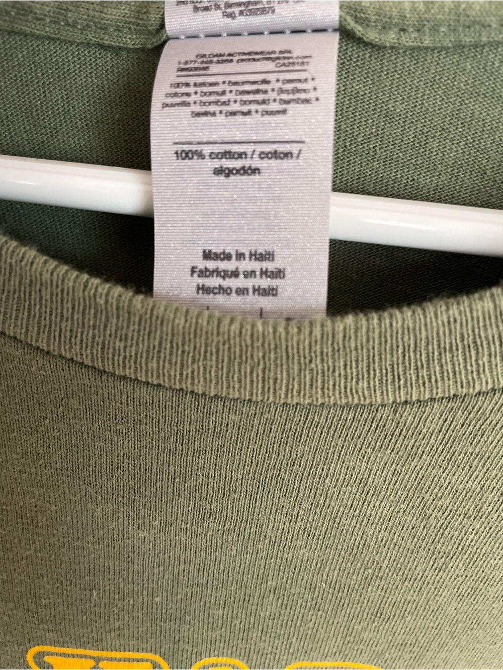 Men’s Large Gildan Olive Green Short-Sleeve Tee with Yellow Fishing Graphic - Picture 10 of 10
